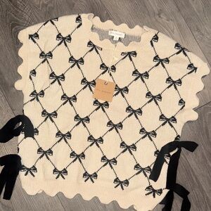 Blu Pepper Cream and Black Bow Blouse